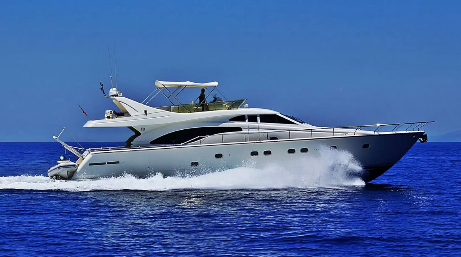 2001 Ferretti 680