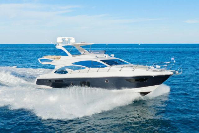 2017 Azimut 60 — cover photo