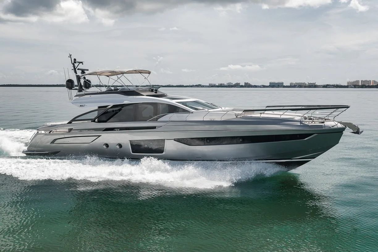 Azimut S8 — charter photo 1 of 15