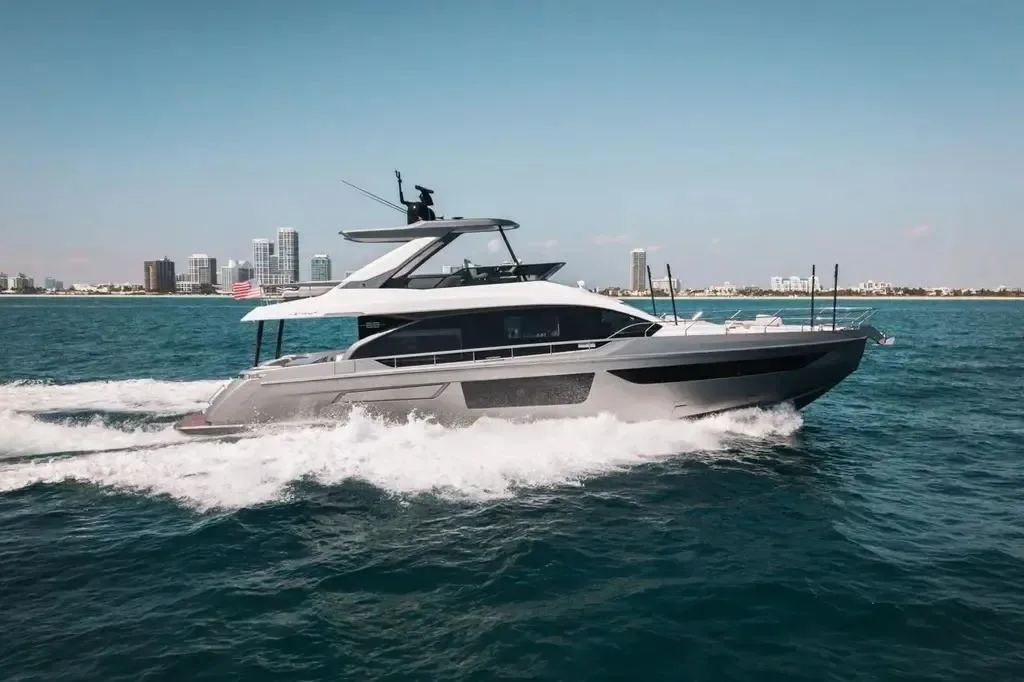 2023 Azimut Fly 68 for Sale: Extended Warranty to 2028, $2,250,000