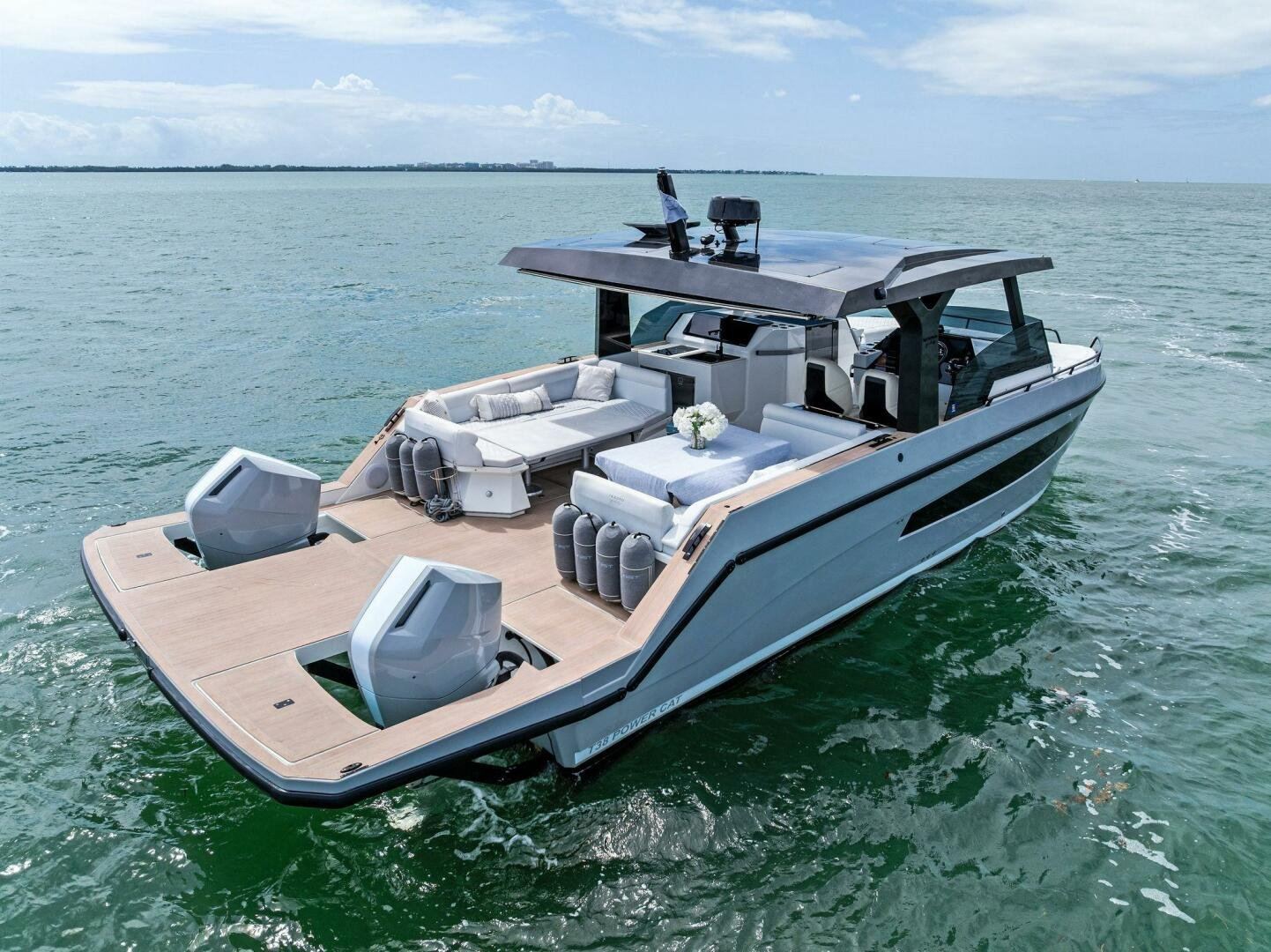 2024 Tesoro T38 power catamaran in Miami